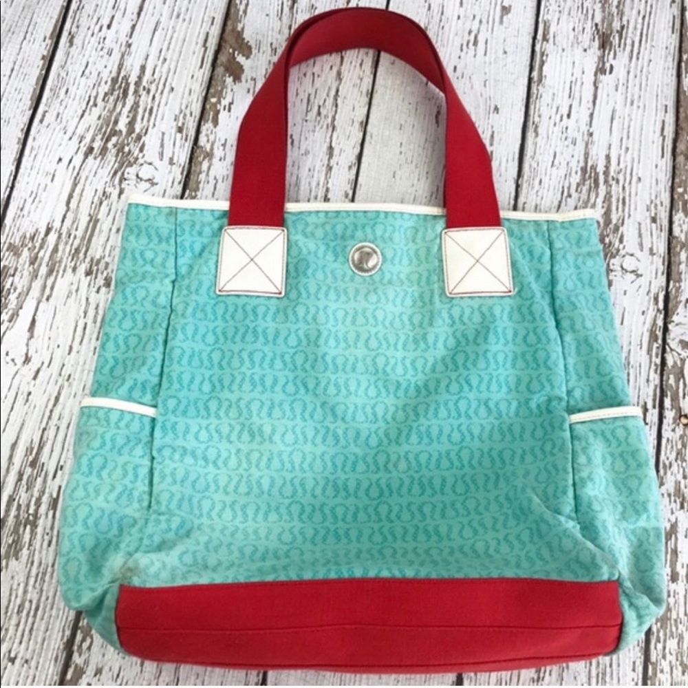 Lululemon rare teal and red Yoga bag!